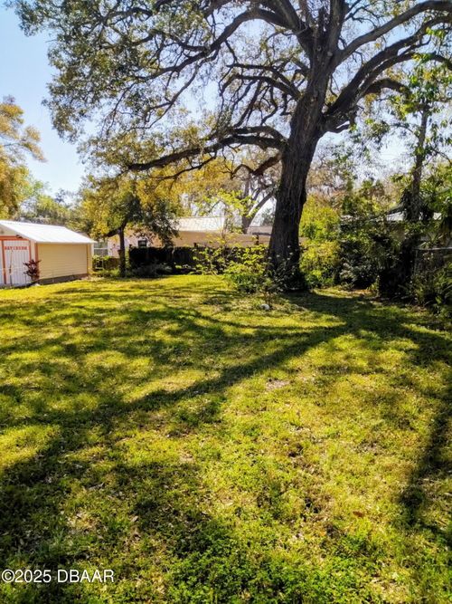 147 Kingston Ave, DAYTONA BEACH, FL, 32114-2175 | Card Image