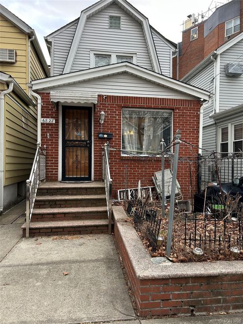 6822 Nansen St, Forest Hills, NY, 11375-5737 | Card Image