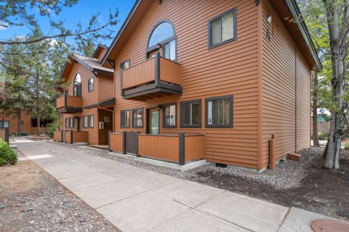 a2-56856 Enterprise Dr, Sunriver, OR, 97707-2120 | Card Image
