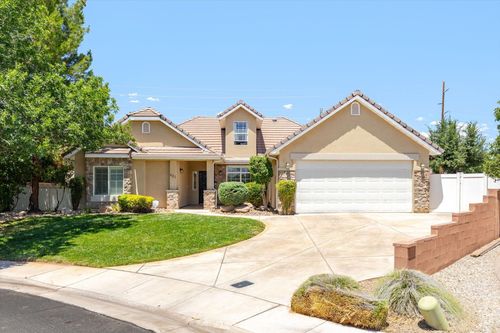 621 E 940 S, St George, UT, 84790-2225 | Card Image