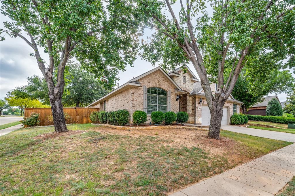 Lakehill Ct, Lake Dallas, TX 75065