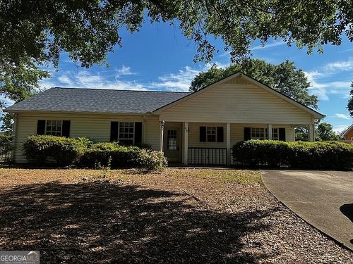 438 Brookstone Dr, Lagrange, GA, 30241-1381 | Card Image