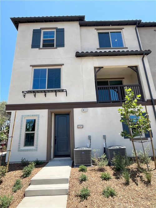 unit-b-12247 Elliott Ave, El Monte, CA, 91732-5426 | Card Image
