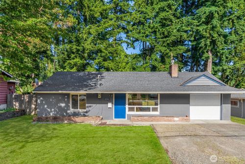 22901 60th Ave W, Mountlake Terrace, WA, 98043-3717 | Card Image