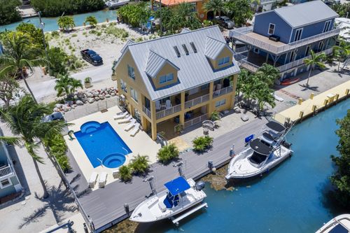 1400 63rd Street Ocean W, Marathon, FL, 33050-2718 | Card Image