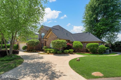 7204 Old River Dr, Shreveport, LA, 71105-5318 | Card Image