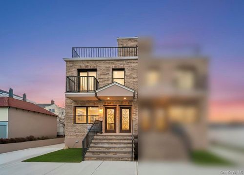 38 56th St, Woodside, NY, 11377 | Card Image