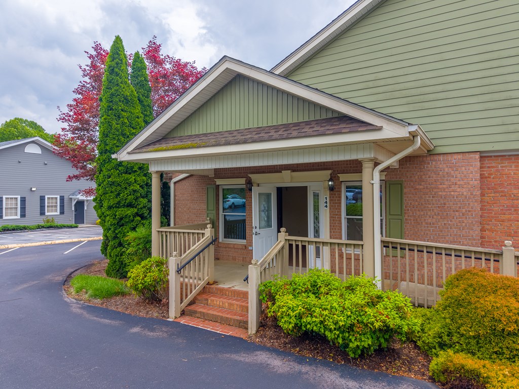 Commercial Sale in Franklin 3