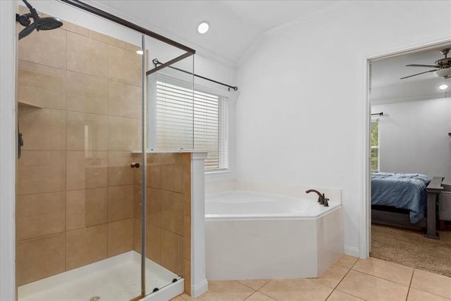 18716 Encinal Trl, House other with 3 bedrooms, 2 bathrooms and 2 parking in Magnolia TX | Image 23