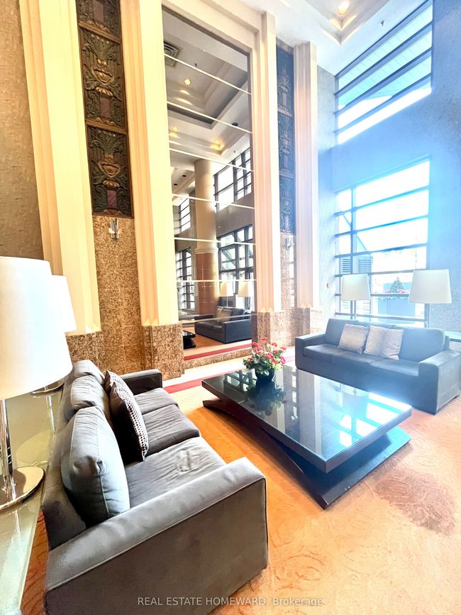 417 - 1001 Bay St, Condo with 2 bedrooms, 1 bathrooms and 1 parking in Toronto ON | Image 24