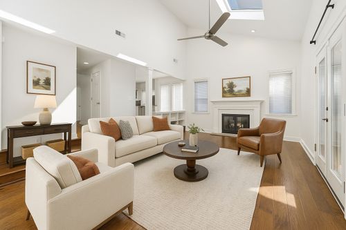 57 Brookhill Cir, Nashville, TN, 37215-6111 | Card Image