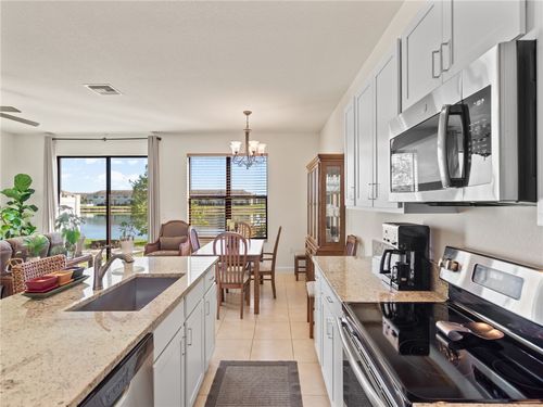 10064 W Villa Cir, Vero Beach, FL, 32966-3161 | Card Image