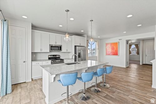 6405 Appaloosa Dr, Tooele, UT, 84074-1250 | Card Image
