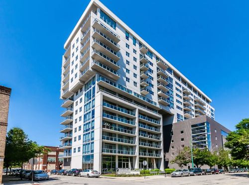 708-910 W Huron St, Chicago, IL, 60642-5953 | Card Image