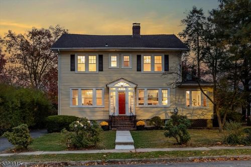 60 Bowdoin St, Maplewood, NJ, 07040-3134 | Card Image