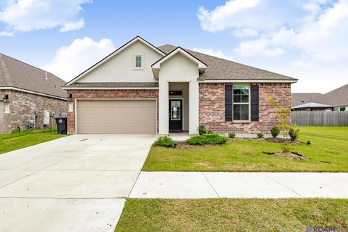 13667 Willamette Way, Baton Rouge, LA, 70817-4038 | Card Image