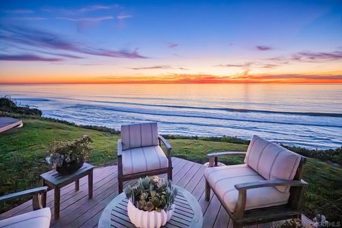 538 4th St, Encinitas, CA, 92024-3404 | Card Image