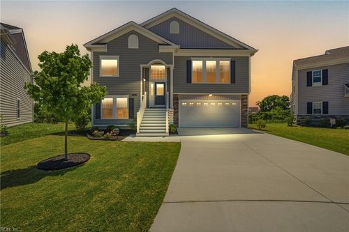 134 Corcoran Ln, Suffolk, VA, 23434-8695 | Card Image