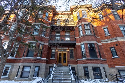 3-4617 Rue Hutchison, Montréal, QC, H2V4A2 | Card Image