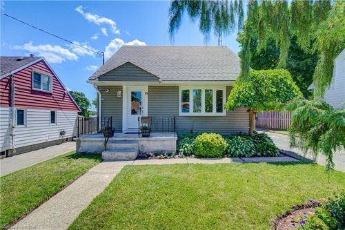 93 Stewart Ave, Cambridge, ON, N1R2V1 | Card Image