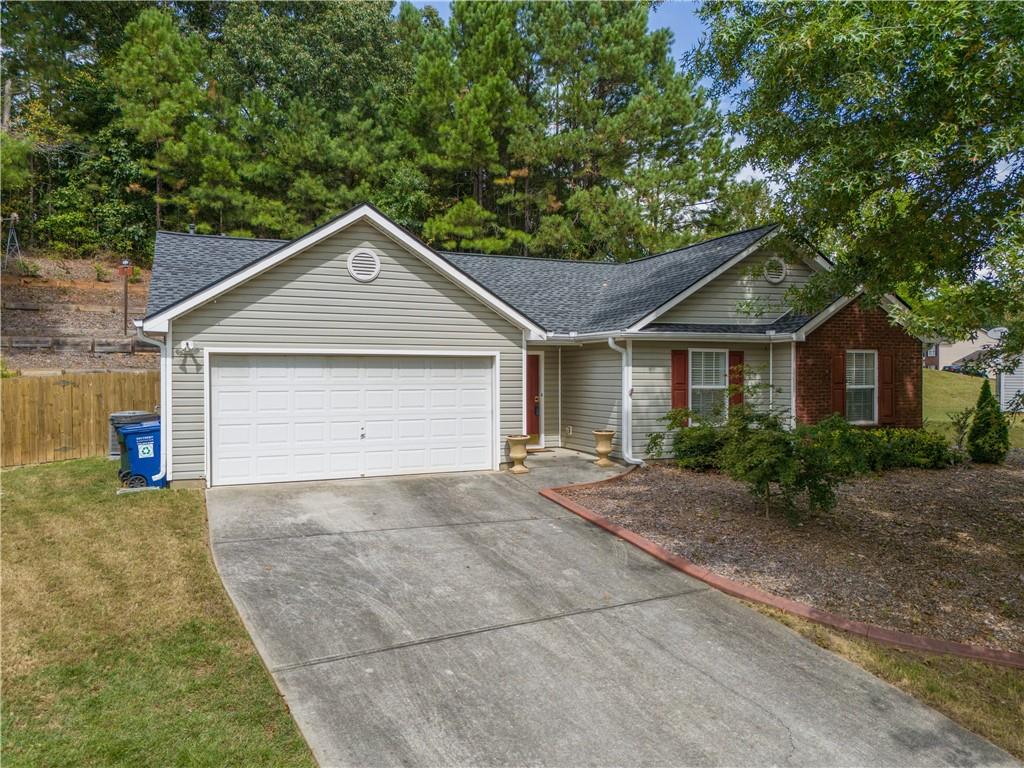 Raptor Ct, Snellville, GA 30039