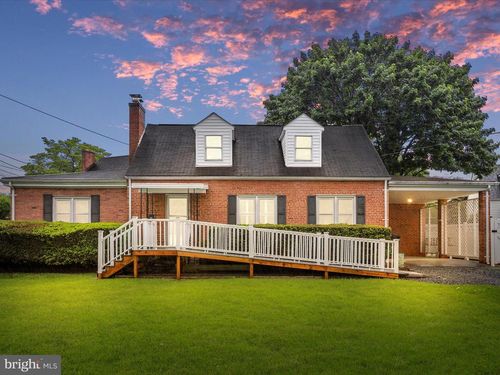 5 S Charles St, FRONT ROYAL, VA, 22630-4209 | Card Image