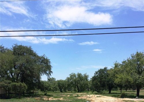 404 W Griffin Pkwy, Mission, TX, 78572-2203 | Card Image
