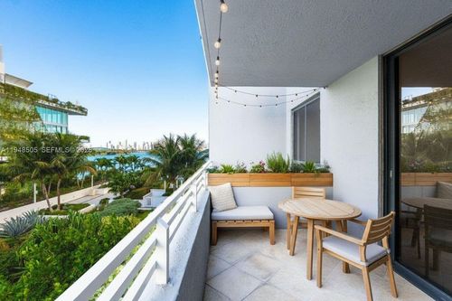 610-1330 West Ave, Miami Beach, FL, 33139-0900 | Card Image
