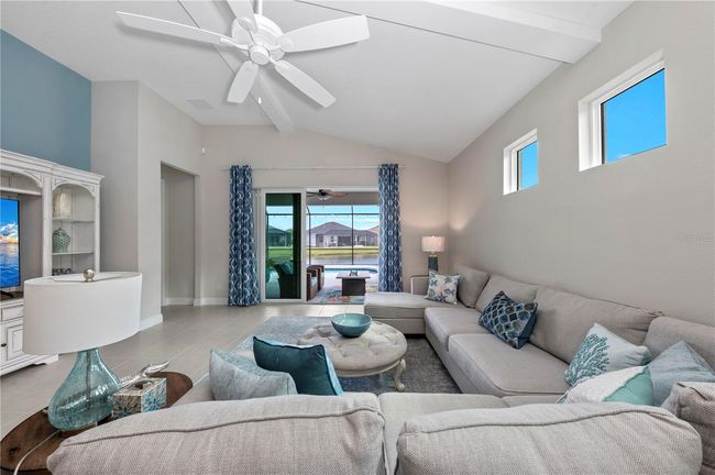 12726 Rainwashed Loop, House other with 3 bedrooms, 2 bathrooms and null parking in Parrish FL | Image 24