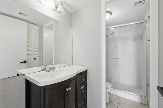 APT-1502 - 2016 Main St, Condo with 2 bedrooms, 2 bathrooms and 1 parking in Houston TX | Image 11