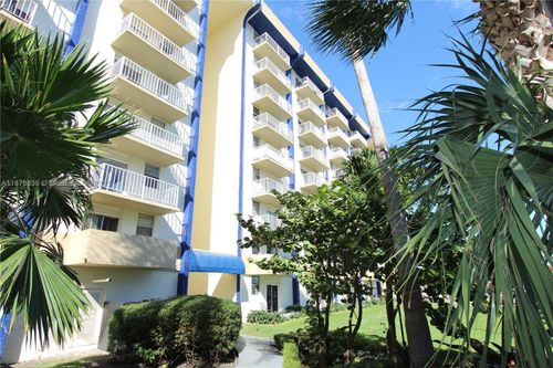 apt-117e-4550 Nw 9th St, Miami, FL, 33126-2313 | Card Image
