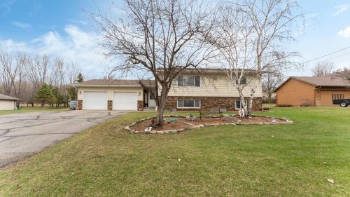 940 4th St, Holdingford, MN, 56340-9512 | Card Image