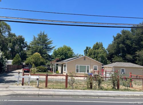 4435 Solano Avenue, Napa, CA, 94558 | Card Image