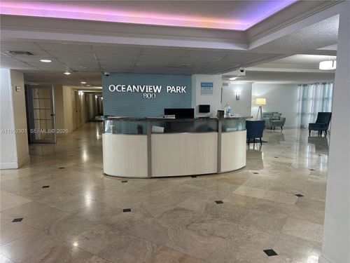 apt-823-800 Parkview Dr, Hallandale Beach, FL, 33009-2927 | Card Image