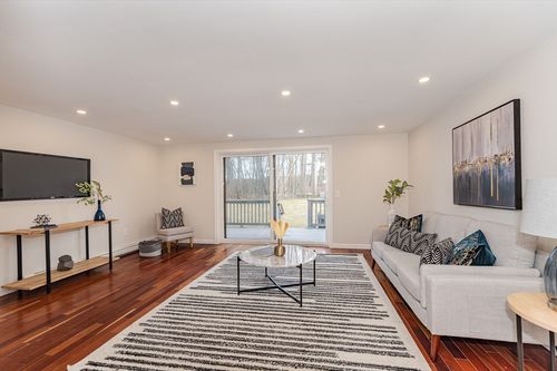 23-23 Moonlight Dr, Newmarket, NH, 03857-1825 | Card Image