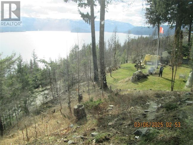 5305 Meadow Creek Cres, House other with 4 bedrooms, 3 bathrooms and 5 parking in Celista BC | Image 51