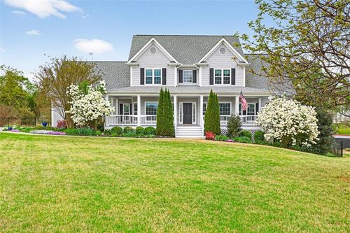 81 Emma Cir, Hoschton, GA, 30548-5512 | Card Image
