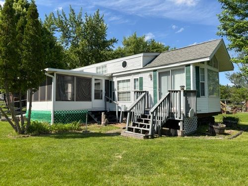 2795 E 28th Lot 422 Road, Seneca, IL, 61360 | Card Image