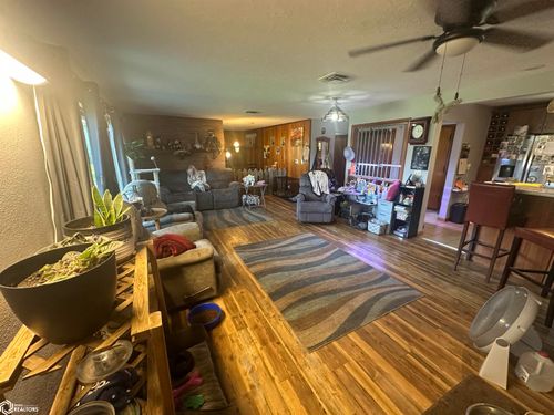 104 S Highland St, Russell, IA, 50238-1070 | Card Image
