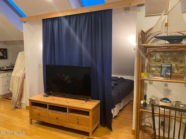 29 N Egremont Rd, Condo with 0 bedrooms, 1 bathrooms and 1 parking in Great Barrington MA | Image 7