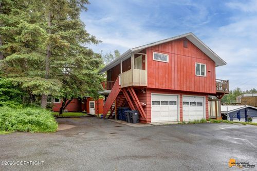 1558 E St, Anchorage, AK, 99501-5025 | Card Image