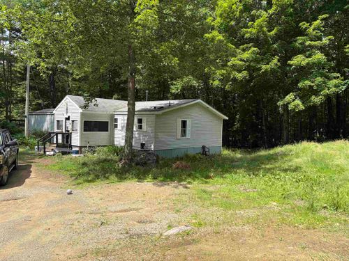 47 Gray Rd, Barnstead, NH, 03218-3560 | Card Image