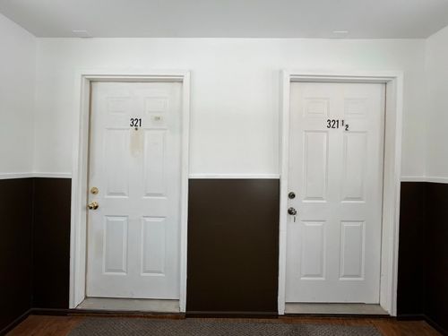 321 1/2 5th Ave E, Ashland, WI, 54806-1805 | Card Image