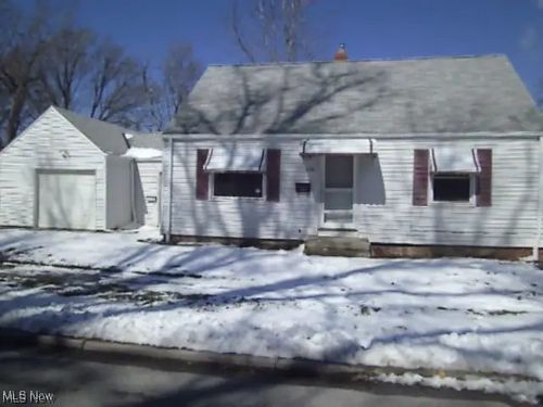 650 E 260th St, Euclid, OH, 44132-1952 | Card Image