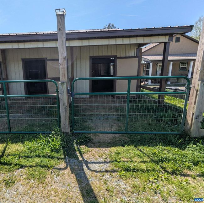 4064 Deep Creek Rd, House other with 2 bedrooms, 1 bathrooms and null parking in KENTS STORE VA | Image 7