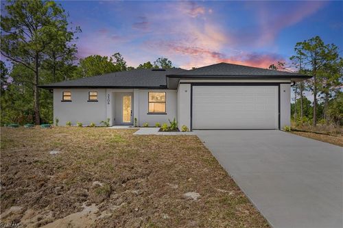 439 Redwing St, LEHIGH ACRES, FL, 33974-2720 | Card Image