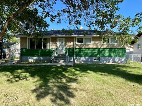 6 Labelle Pl, Regina, SK, S4N1T8 | Card Image