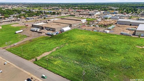 625 10th Ave E, Regina, SK, S4N6G4 | Card Image