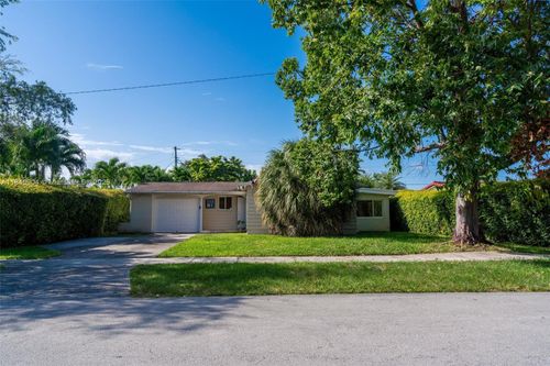 8475 Sw 43rd St, Miami, FL, 33155-4146 | Card Image
