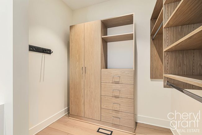 Suite 2-Massage Table Storage | Image 48